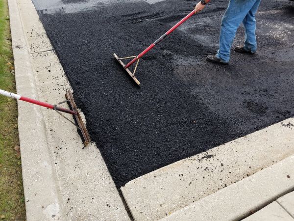 Cost of Asphalt Driveway Service in Tulsa